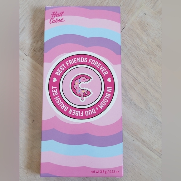 Half Caked Day "N" Nite Blush + Duo Fiber Brush Set - Best Friends Forever - Picture 3 of 5